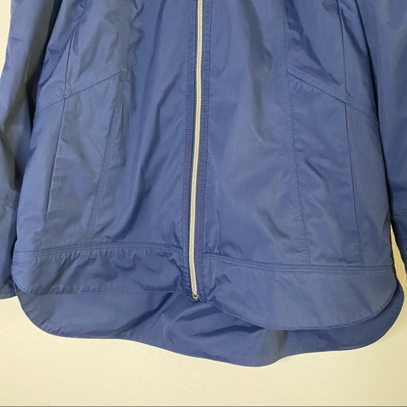 LULULEMON deep navy Fo Drizzle rain jacket 6 RARE - Picture 4 of 14